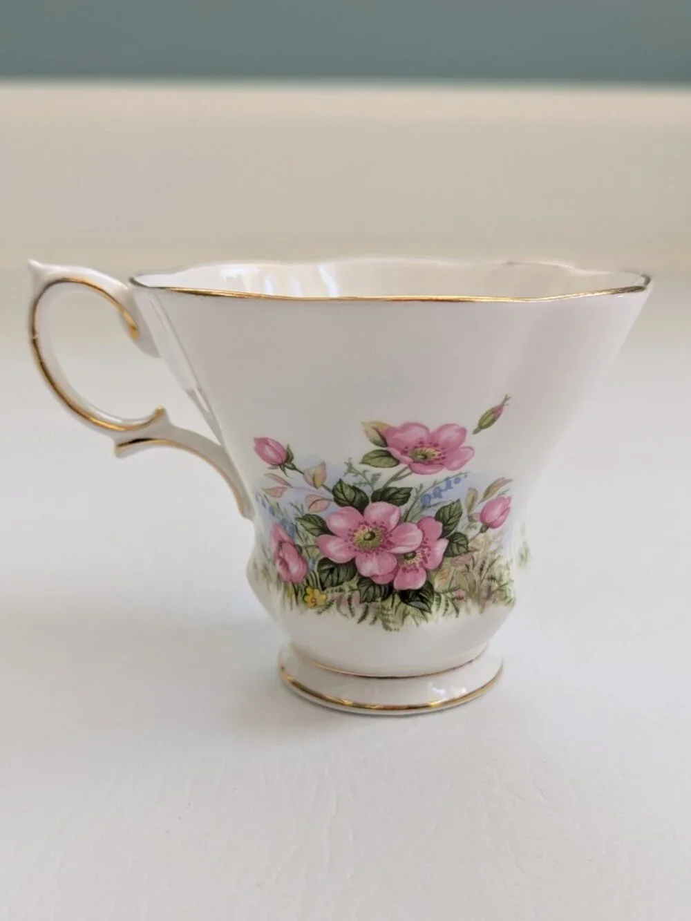 Royal Albert Sunnyside Series Petula Teacup & Saucer English Fine Bone China